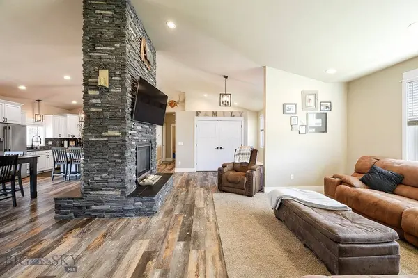 229 Sharron LN, Billings, MT 59105