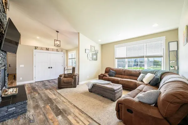 229 Sharron LN, Billings, MT 59105