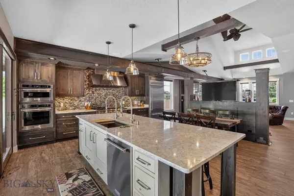 5445 Burlington AVE, Billings, MT 59106