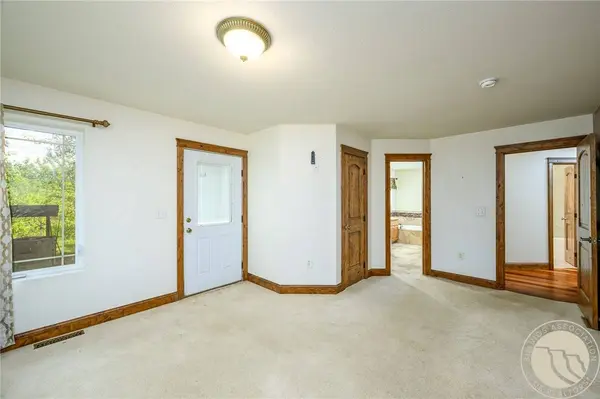 102 S 3rd ST, Roberts, MT 59070