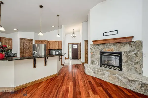 102 S 3rd ST, Roberts, MT 59070