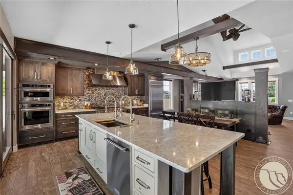5445 Burlington AVE, Billings, MT 59106