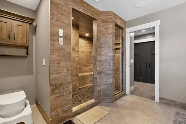 5445 Burlington AVE, Billings, MT 59106