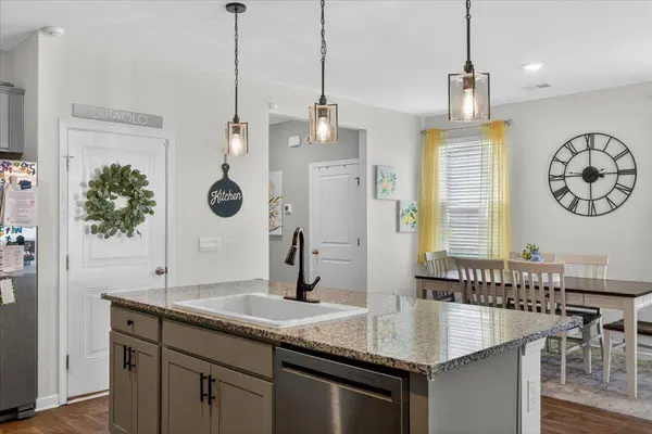 475 Cedarview Rd, Summerville, SC 29486