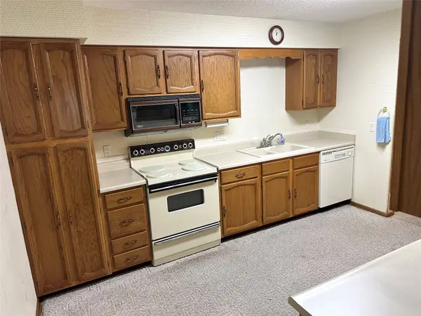 6186 Terrace Drive #7, Johnston, IA 50131