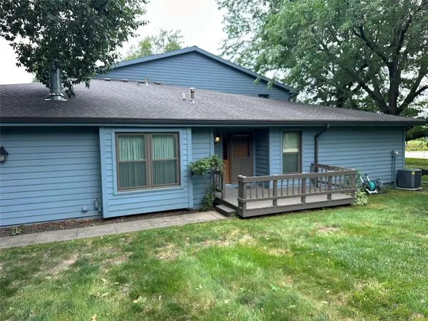 6186 Terrace Drive #7, Johnston, IA 50131