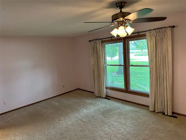 6186 Terrace Drive #7, Johnston, IA 50131
