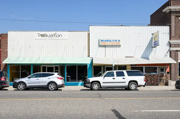 115-117 E Main ST