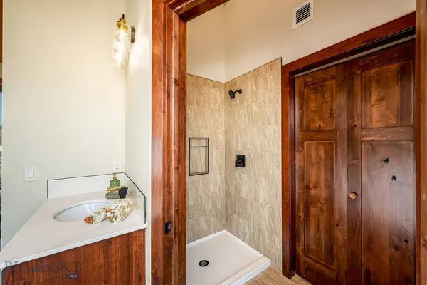 1363 Montana AVE #306, Billings, MT 59101