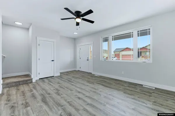 1001 River Heights Drive, Mills, WY 82604