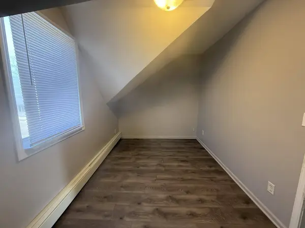1204 E 7th ST, Saint Paul, MN 55106