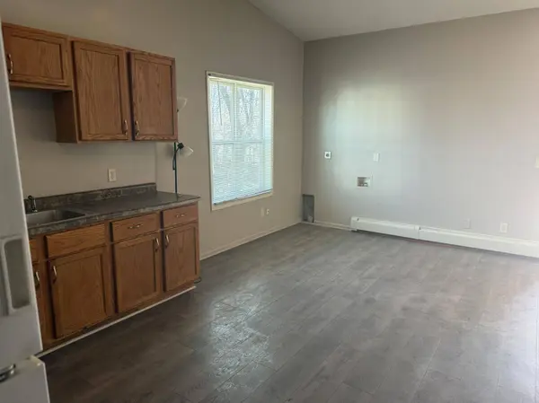 1204 E 7th ST, Saint Paul, MN 55106