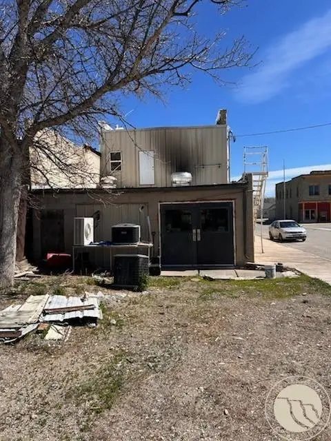 11 Central AVE N, Harlowton, MT 59036