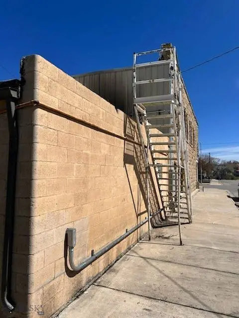 11 Central AVE N, Harlowton, MT 59036
