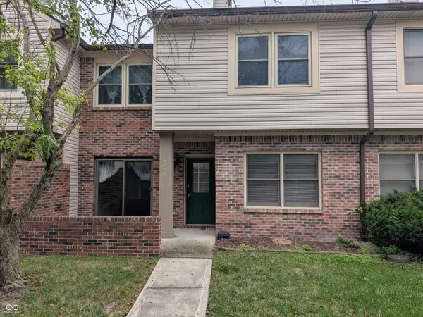 9464 Maple WAY