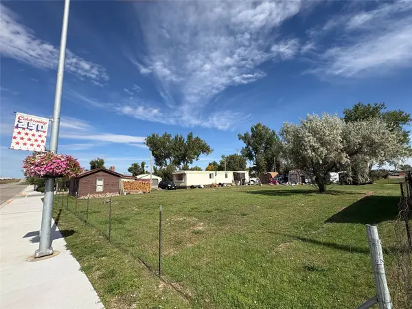 105 E Wheeler ST, Winnett, MT 59087