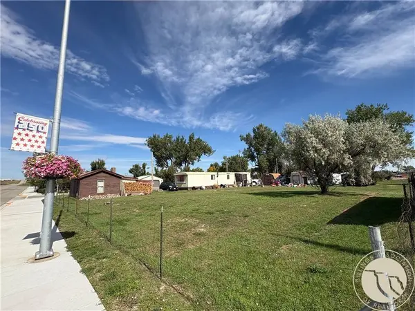 105 E Wheeler ST, Winnett, MT 59087