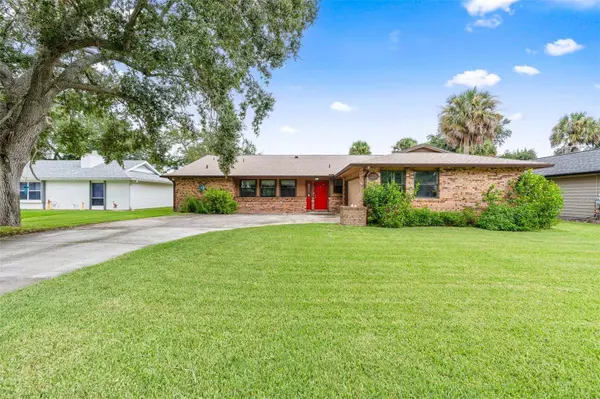 1219 WAYNE AVE, New Smyrna Beach, FL 32168