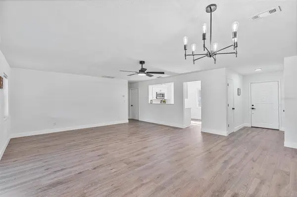 2707 KNOLLWOOD TRL, Eustis, FL 32726