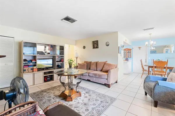 1541 N PAGE DR, Deltona, FL 32725