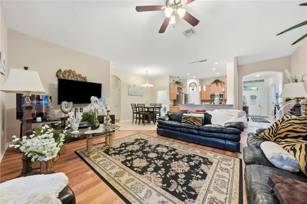 458 WOODFORD DR, Debary, FL 32713