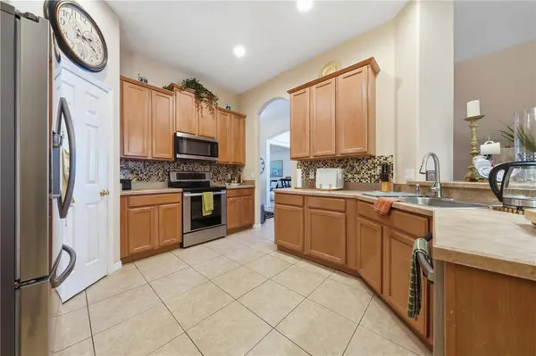 458 WOODFORD DR, Debary, FL 32713