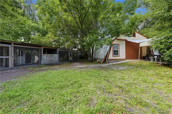 3543 N COUNTY ROAD 426, Geneva, FL 32732