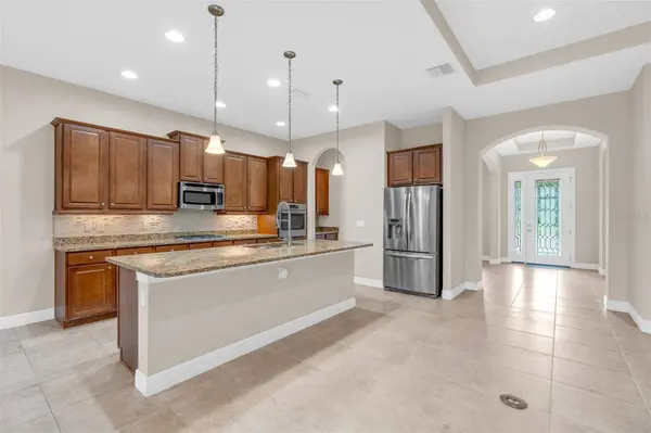 903 VICTORIA HILLS DR S, Deland, FL 32724