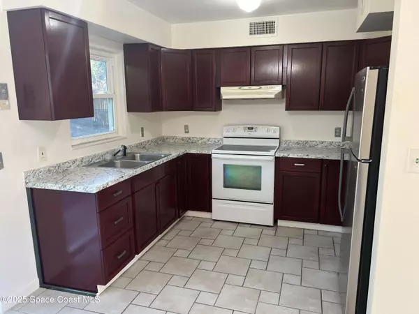 130 Moore AVE, Merritt Island, FL 32952