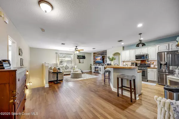 842 Parkwood AVE, Titusville, FL 32796