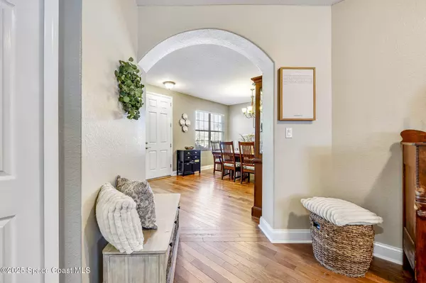 842 Parkwood AVE, Titusville, FL 32796