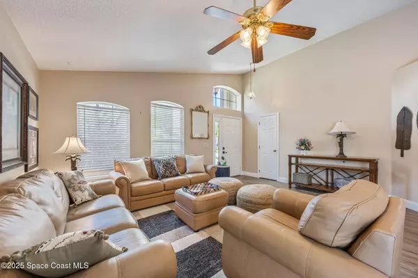 4865 Erin LN, Melbourne, FL 32940