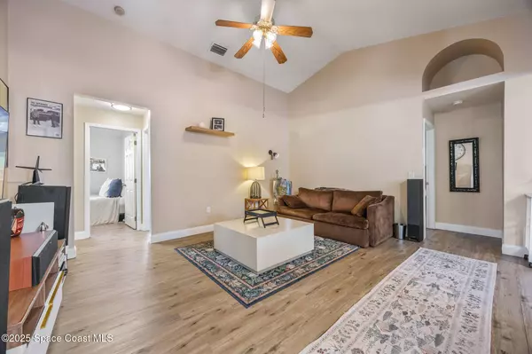 4865 Erin LN, Melbourne, FL 32940