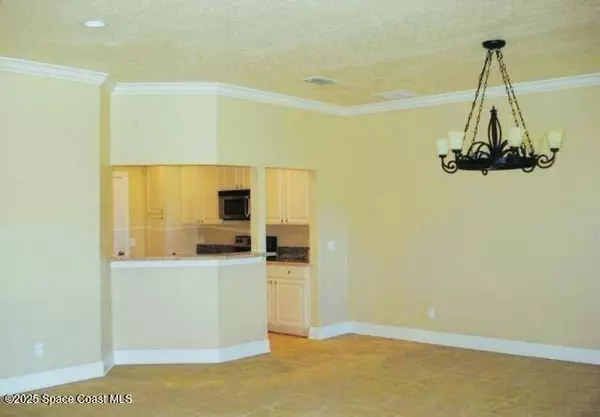 1800 Kole PL #104, Melbourne, FL 32935