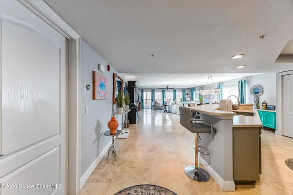121 Lancha CIR #107, Satellite Beach, FL 32937