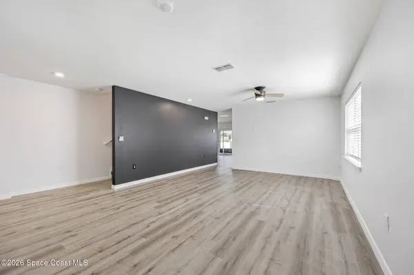 875 Corbin CIR SW, Palm Bay, FL 32908