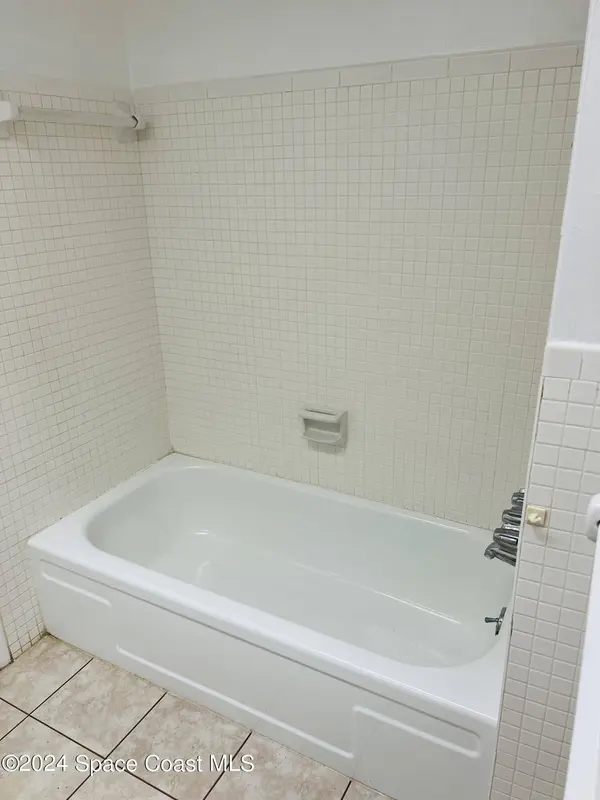 355 Bel Aire DR S, Merritt Island, FL 32952