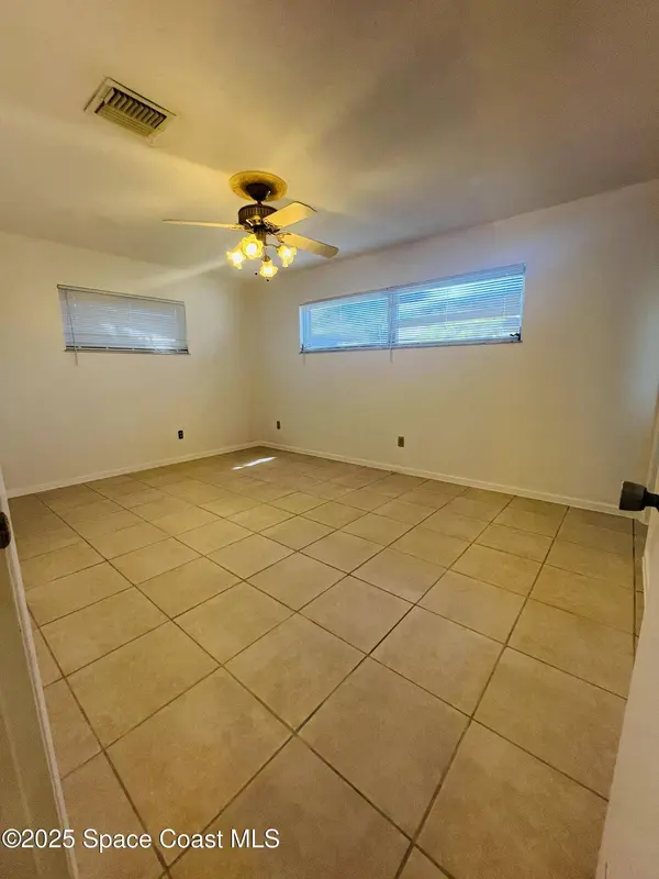 355 Bel Aire DR S, Merritt Island, FL 32952