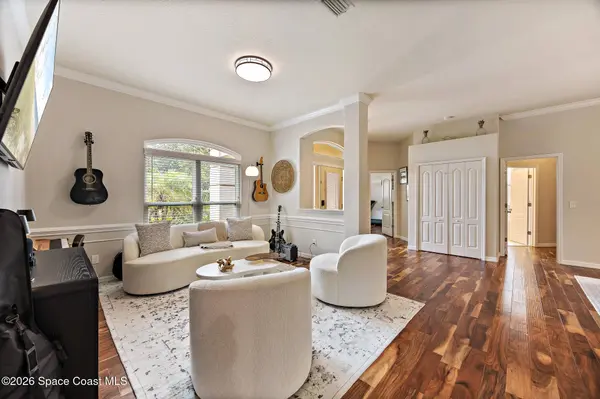 6197 Arlington CIR, Melbourne, FL 32940