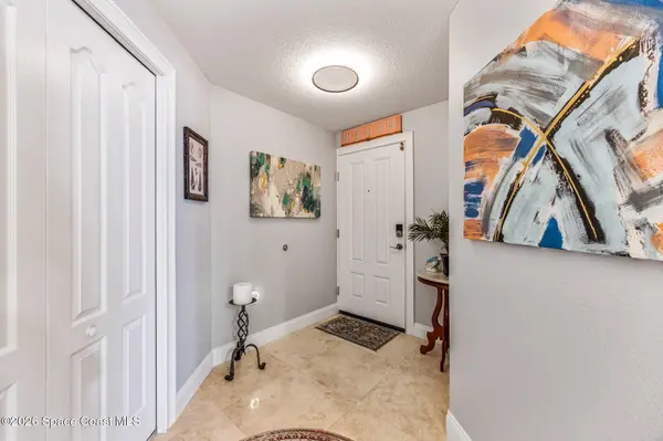 121 Lancha CIR #107, Satellite Beach, FL 32937