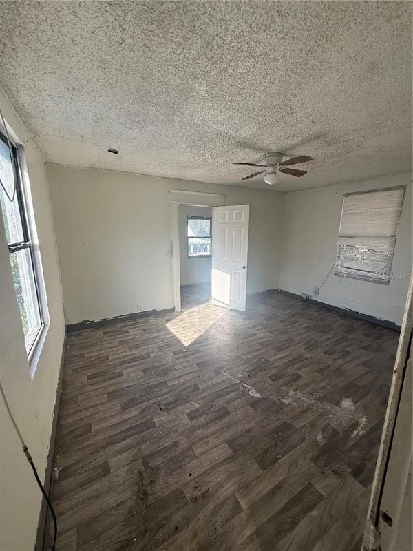 1015 E COLUMBUS DR, Tampa, FL 33605