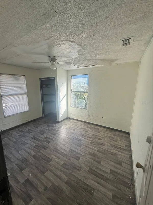1015 E COLUMBUS DR, Tampa, FL 33605