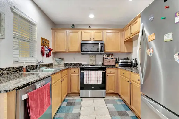 213 DRAW BRIDGE LN, Valrico, FL 33594