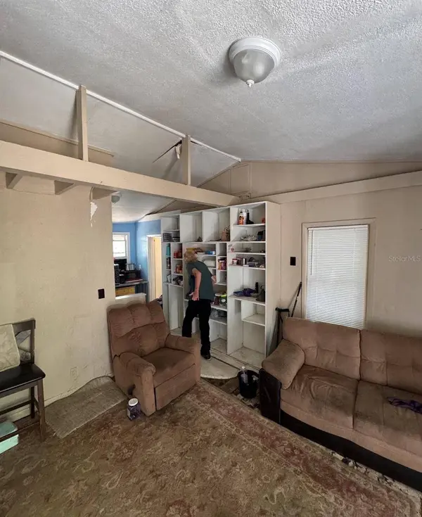 1812 E OKALOOSA AVE, Tampa, FL 33604