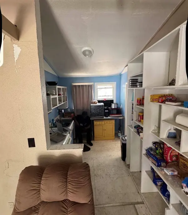 1812 E OKALOOSA AVE, Tampa, FL 33604