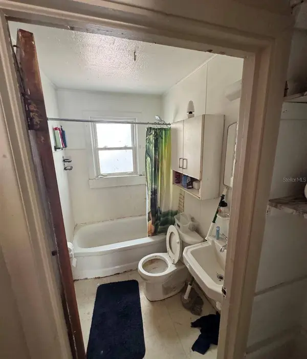 1812 E OKALOOSA AVE, Tampa, FL 33604