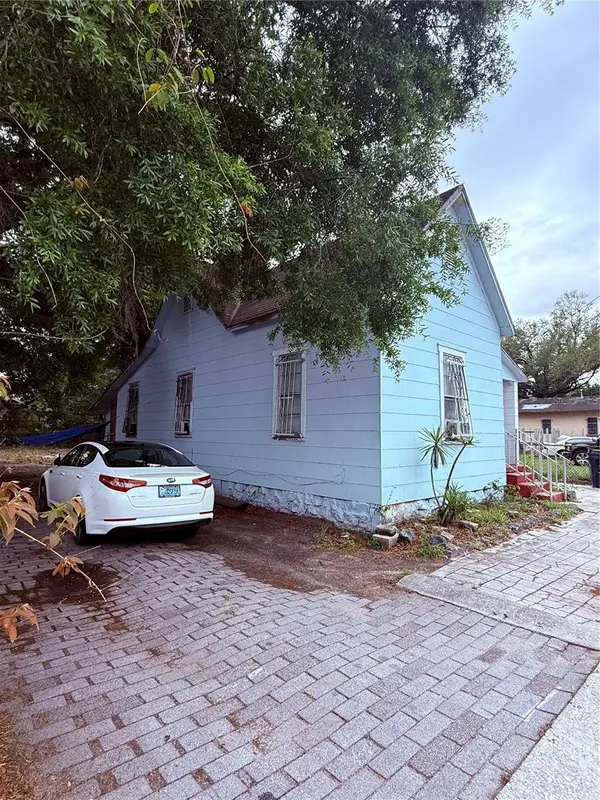 1209 E DR MARTIN LUTHER KING JR BLVD, Tampa, FL 33603