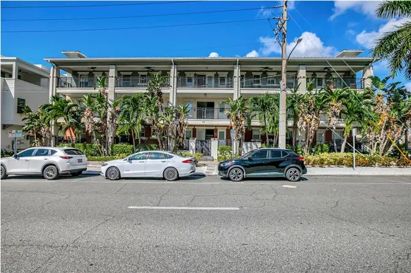 201 6TH ST S #102, St Petersburg, FL 33701