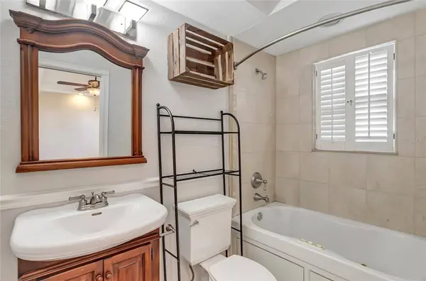 201 6TH ST S #102, St Petersburg, FL 33701