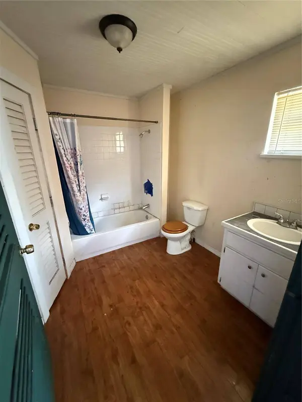 7703 N 17TH ST, Tampa, FL 33604